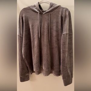 DKNY HOODED SWEATSHIRT